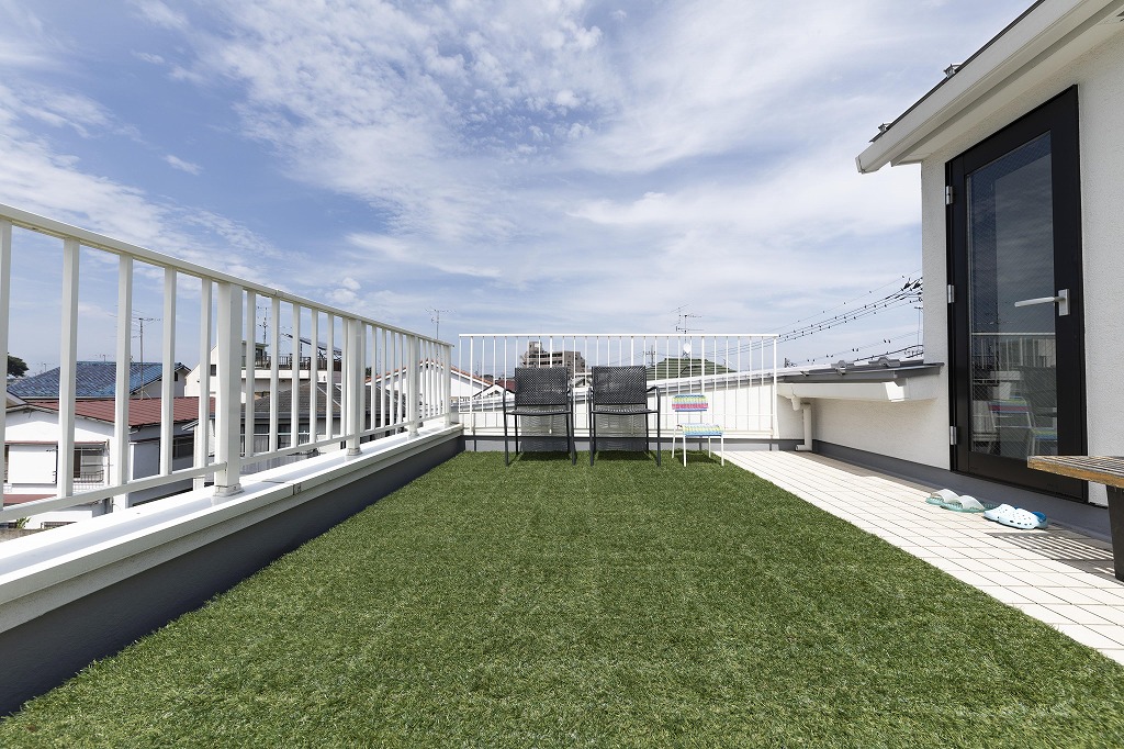 屋上テラスのある住宅のメリットとデメリットを徹底調査 ポラスの注文住宅ブランド ポウハウス で自由に家を建てる