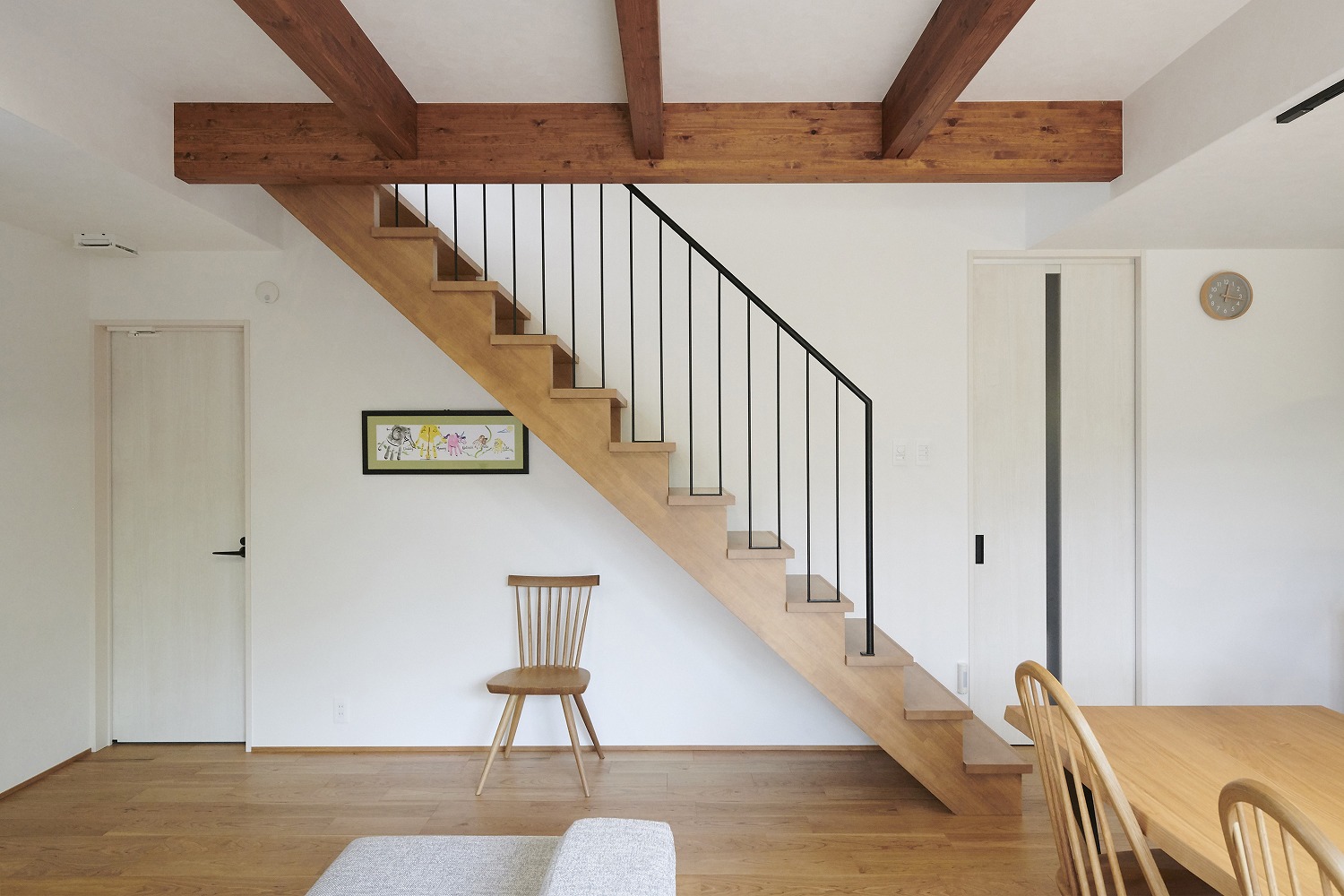 木製ストリップ階段の画像