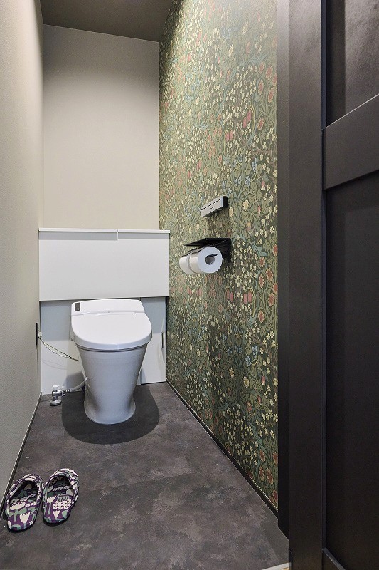 自然に抱かれているような感覚のトイレの画像
