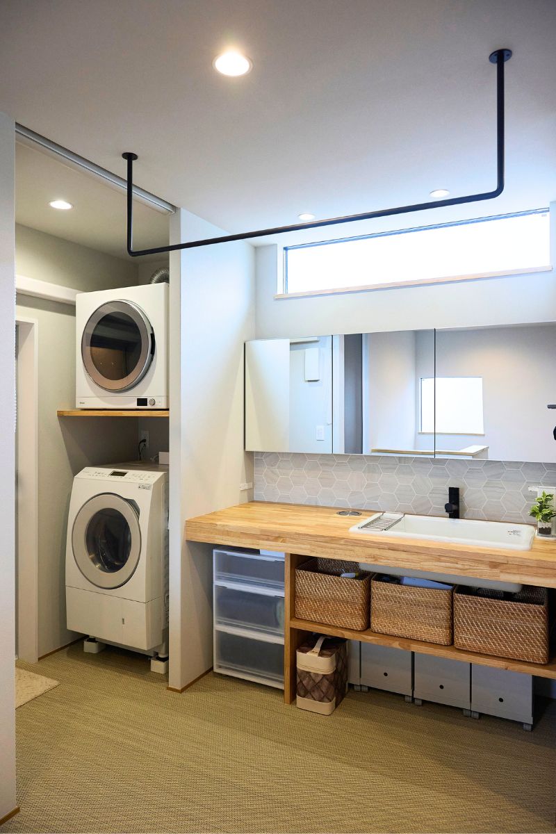 家事時短と家族のプライバシーを両立した洗面脱衣室の画像