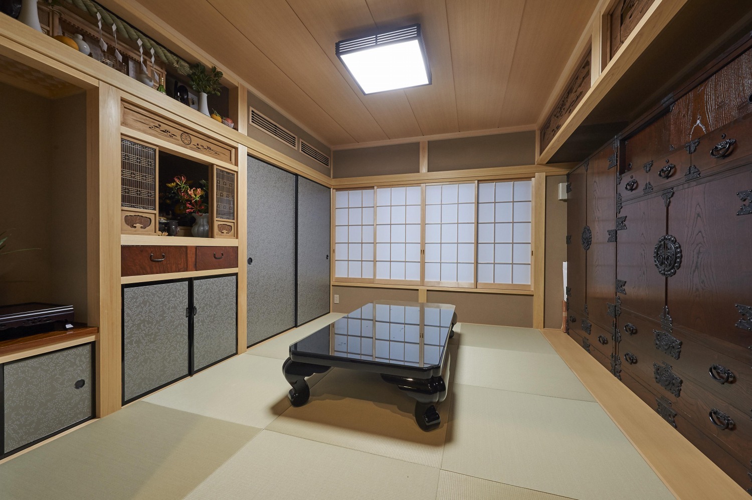 他の部屋とは雰囲気を変えた和室の画像