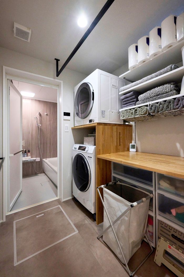 洗濯動線と収納をコンパクトに納め、家事ラクに配慮した1階水回りの画像