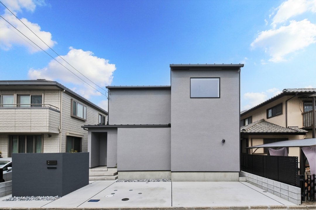 ボックス型を組み合わせた、凹凸のある立体的な外観デザインの画像