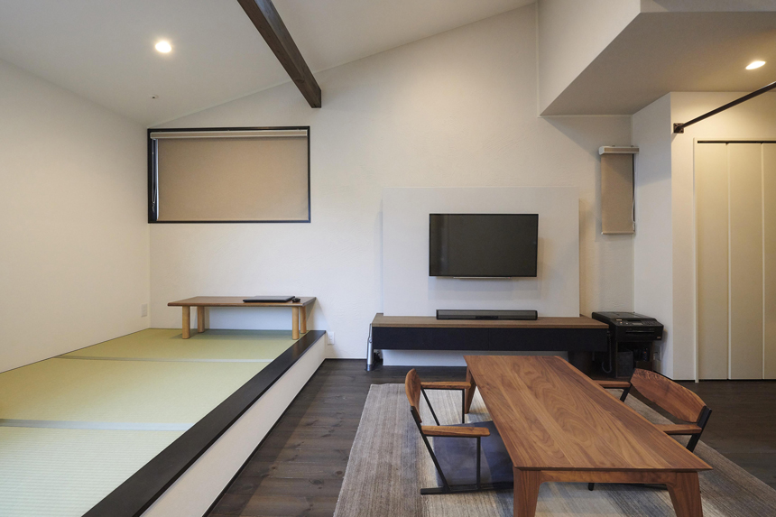 2.5階建ての和邸宅の画像