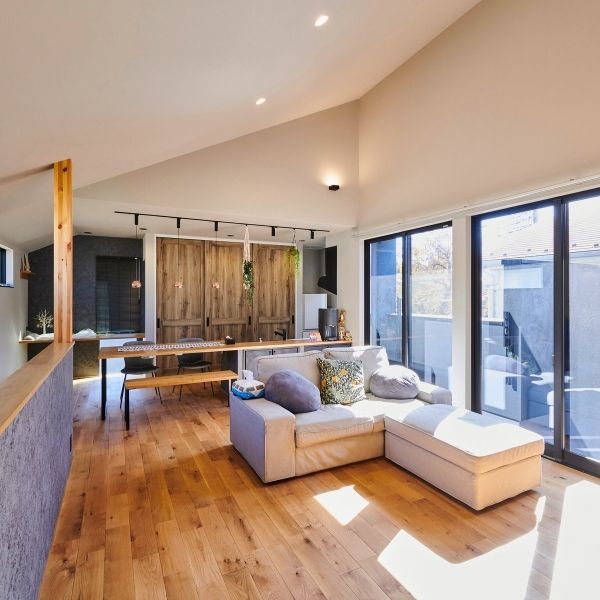 勾配天井が開放感を生む家の画像