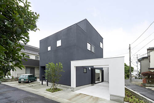 市川の家