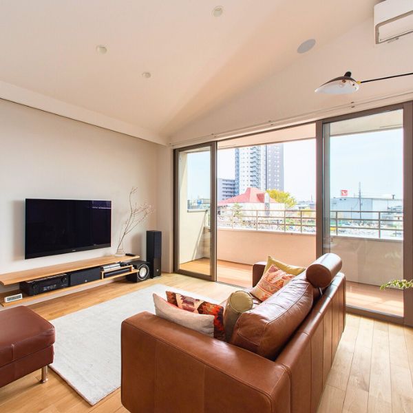 櫻とともに或る家の画像