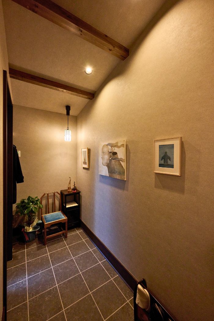 Artisticな玄関土間の画像