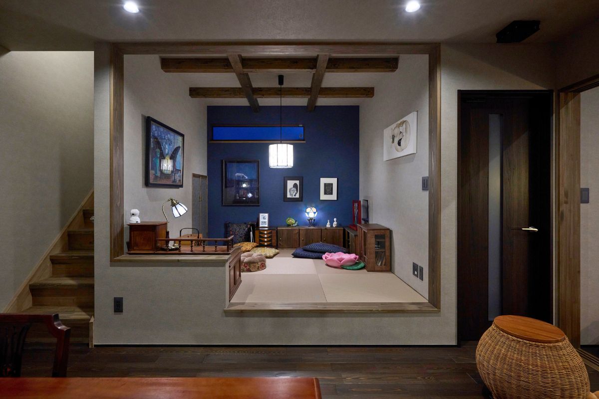和モダンな雰囲気を醸し出す小上がりの畳コーナーの画像