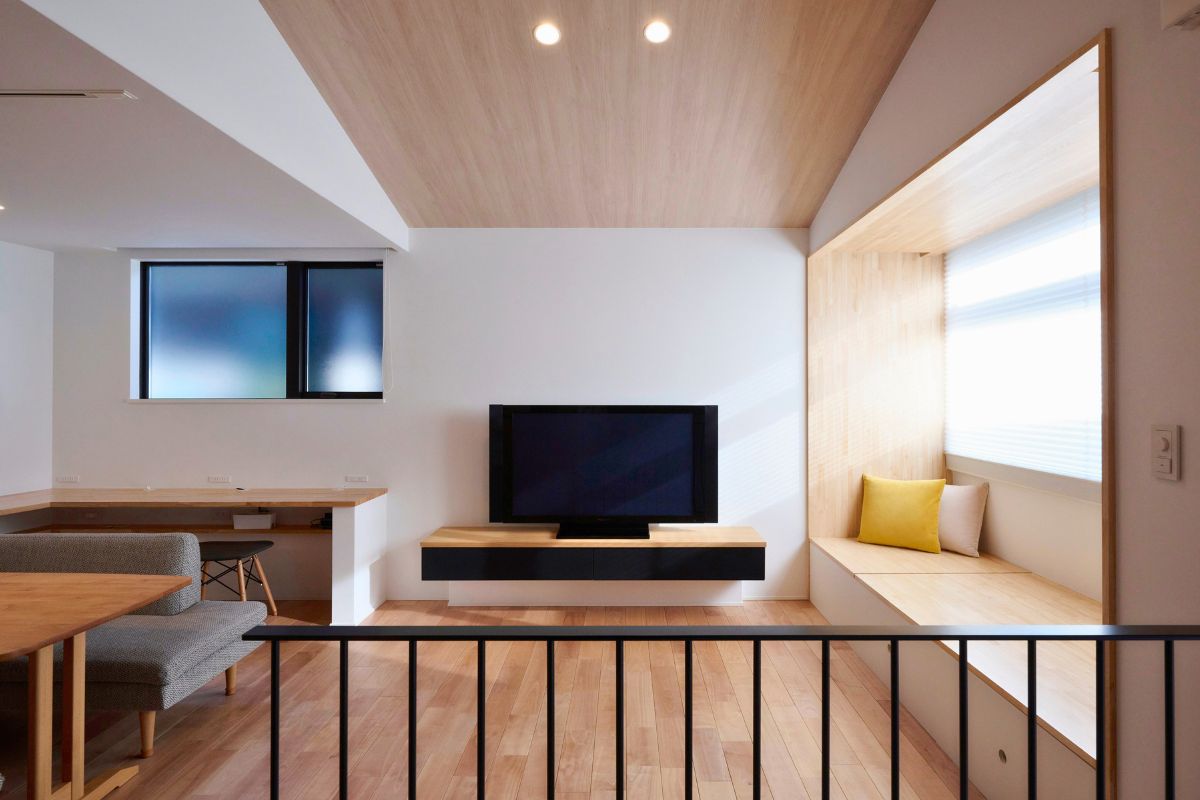 南東向きの明るさに満ちた2階リビングの画像